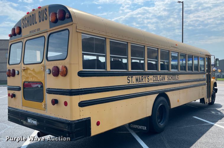 image for item JQ9748 1996 Ford B800  school bus