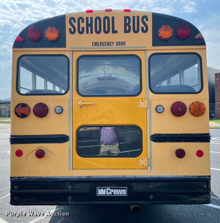 image for item JQ9748 1996 Ford B800  school bus