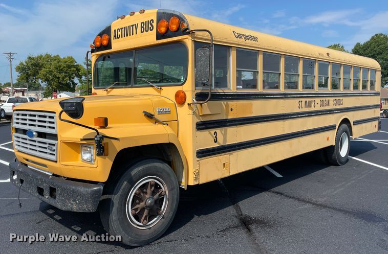 image for item JQ9750 1993 Ford B700  school bus