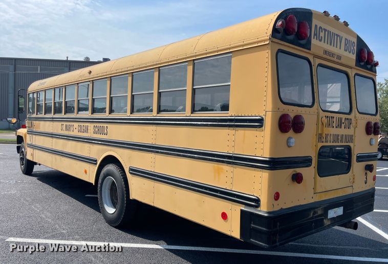 image for item JQ9750 1993 Ford B700  school bus