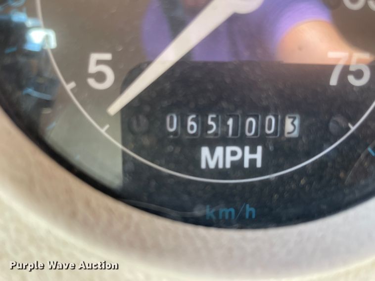 image for item JQ9750 1993 Ford B700  school bus