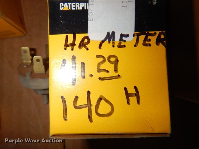 image for item JZ9863 Caterpillar motor grader parts