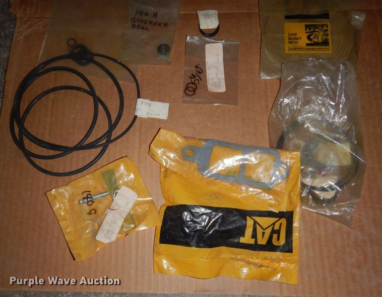 image for item JZ9863 Caterpillar motor grader parts