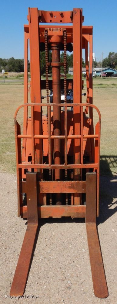 image for item JZ9864 Clark C500S30  forklift