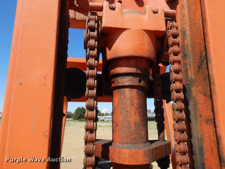 image for item JZ9864 Clark C500S30  forklift