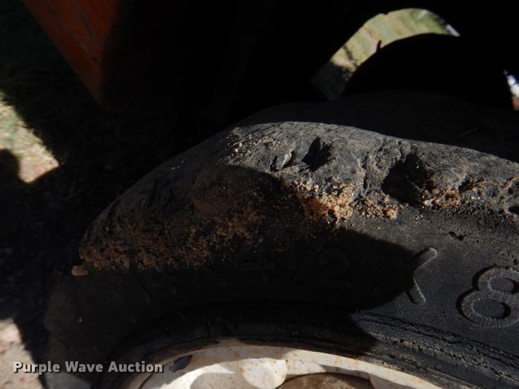 image for item JZ9864 Clark C500S30  forklift