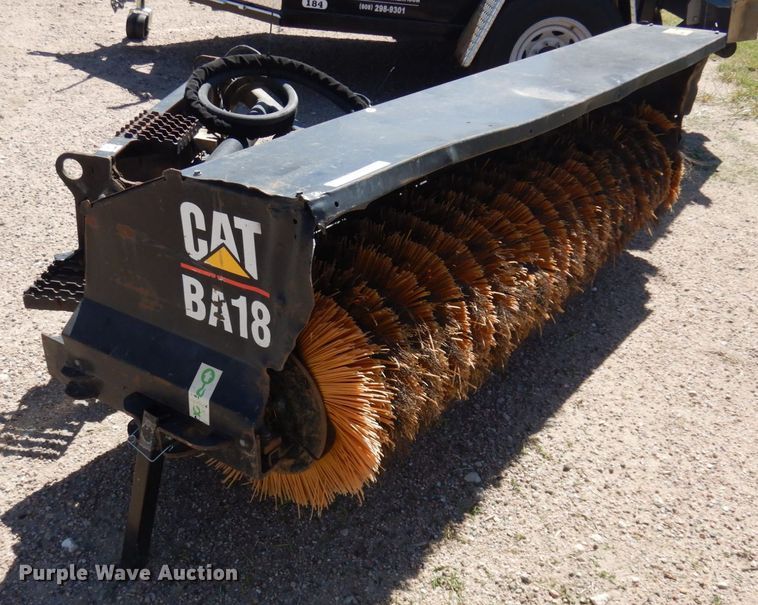 image for item JZ9866 Caterpillar BA18  skid steer broom