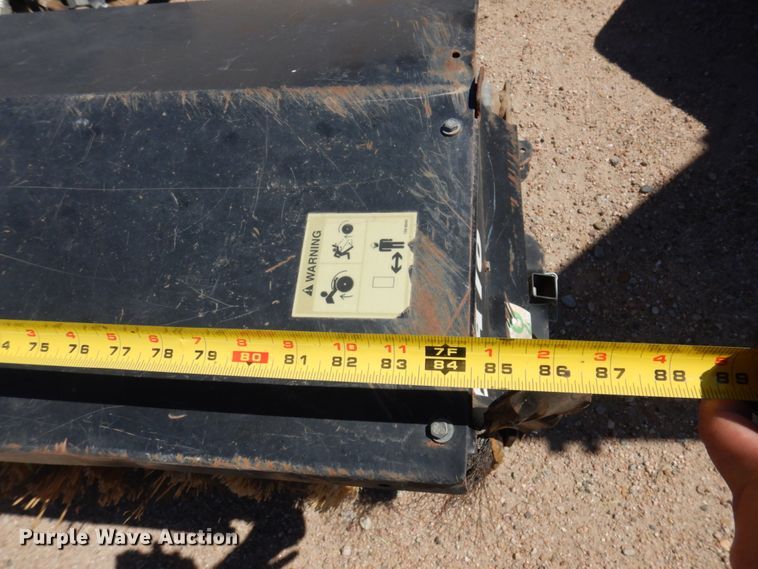 image for item JZ9866 Caterpillar BA18  skid steer broom