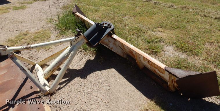 image for item JZ9871 Ford 785  blade