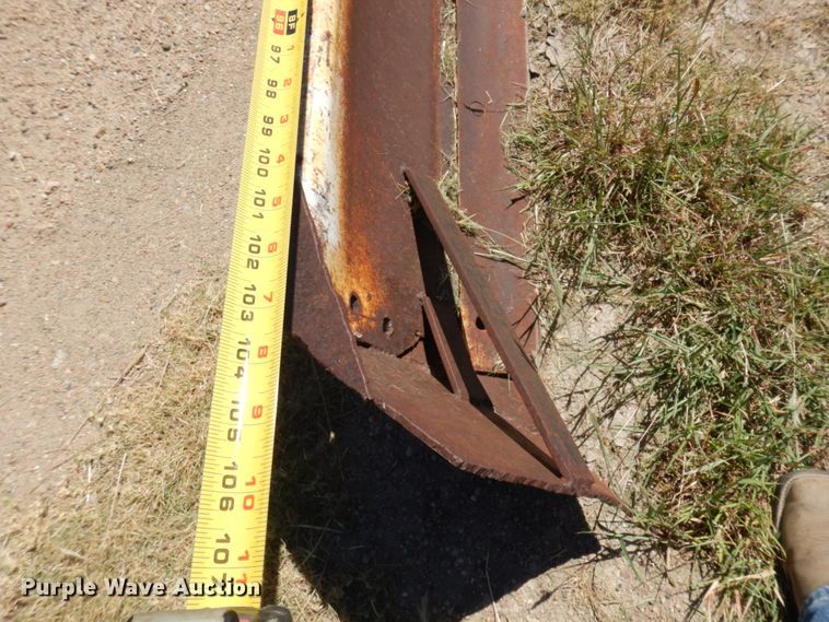 image for item JZ9871 Ford 785  blade