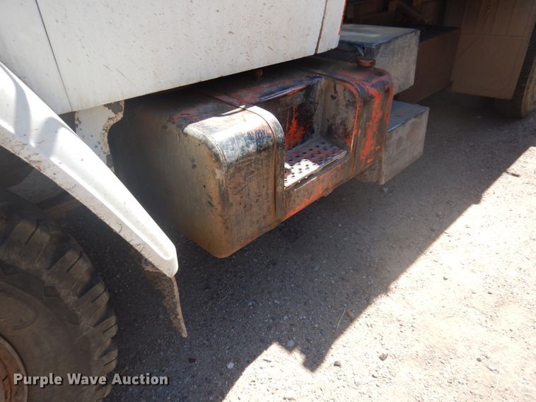 image for item JZ9874 1981 GMC Brigadier  dump truck