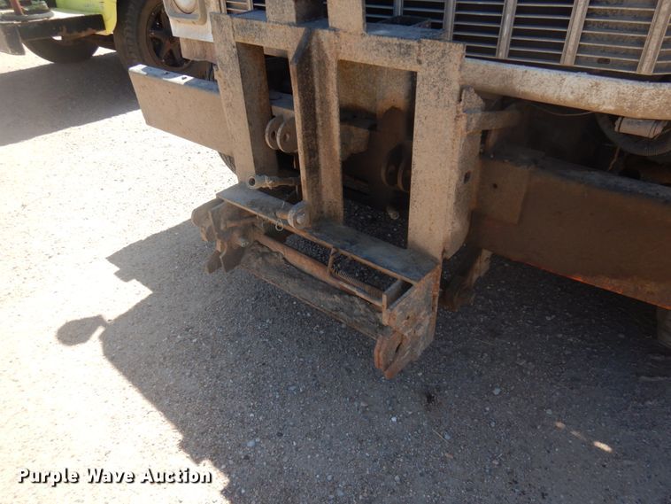 image for item JZ9874 1981 GMC Brigadier  dump truck