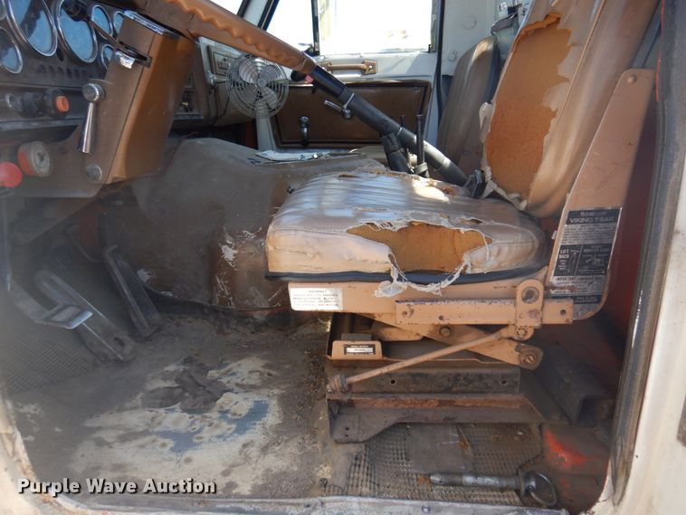 image for item JZ9874 1981 GMC Brigadier  dump truck