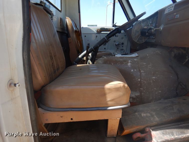 image for item JZ9874 1981 GMC Brigadier  dump truck