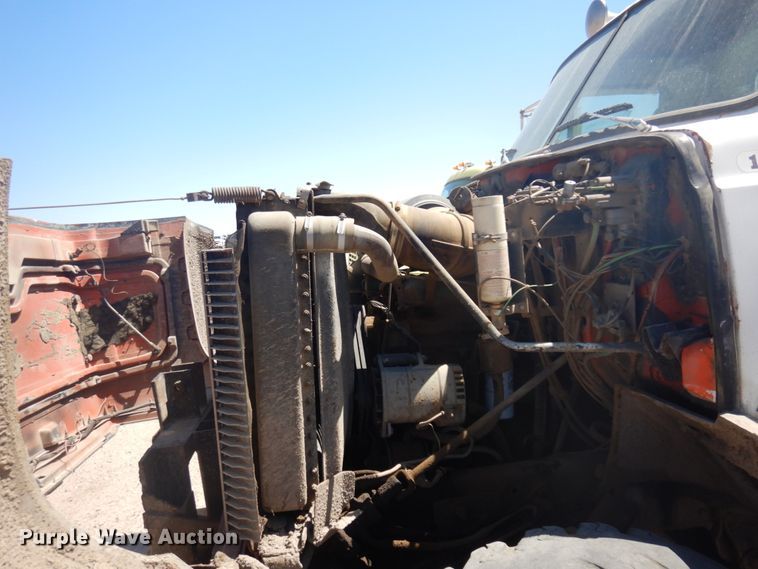 image for item JZ9874 1981 GMC Brigadier  dump truck