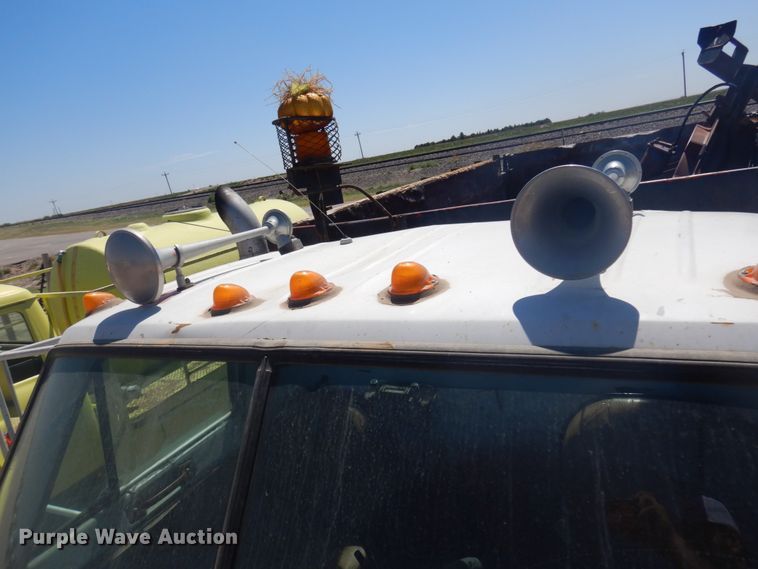 image for item JZ9874 1981 GMC Brigadier  dump truck