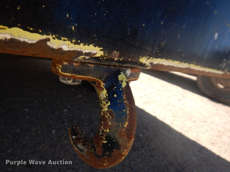 image for item JZ9875 1970 International Loadstar 1600  water truck