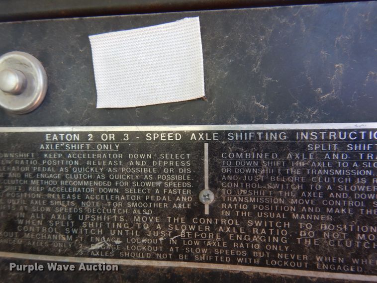 image for item JZ9875 1970 International Loadstar 1600  water truck