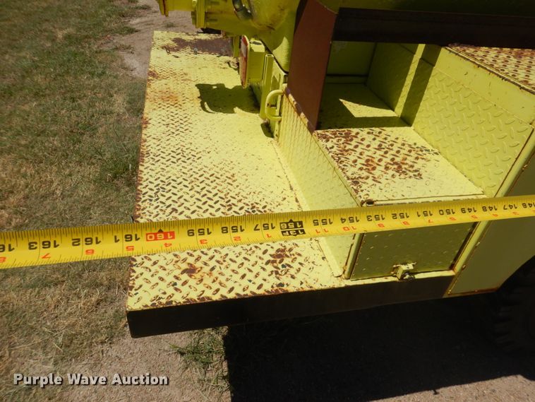 image for item JZ9875 1970 International Loadstar 1600  water truck