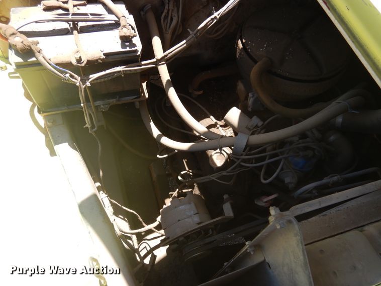 image for item JZ9875 1970 International Loadstar 1600  water truck