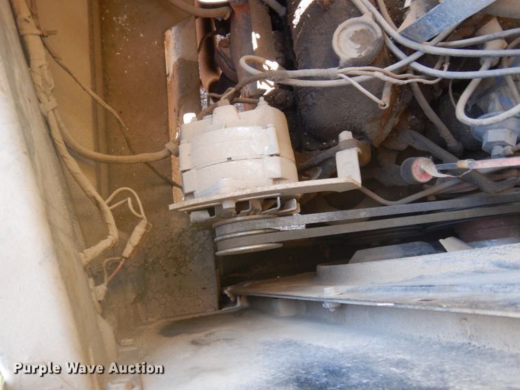 image for item JZ9875 1970 International Loadstar 1600  water truck