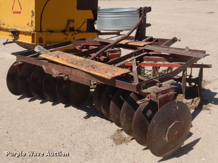 image for item JZ9879 Massey Ferguson  disk