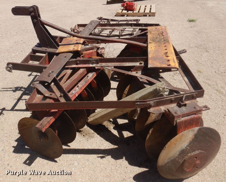 image for item JZ9879 Massey Ferguson  disk