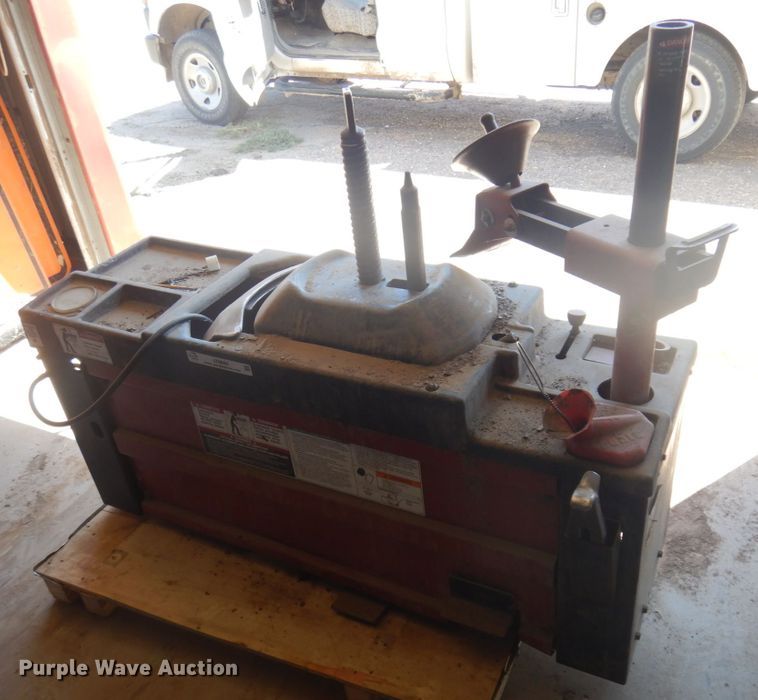 image for item JZ9884 Coats 4050A  center post tire machine