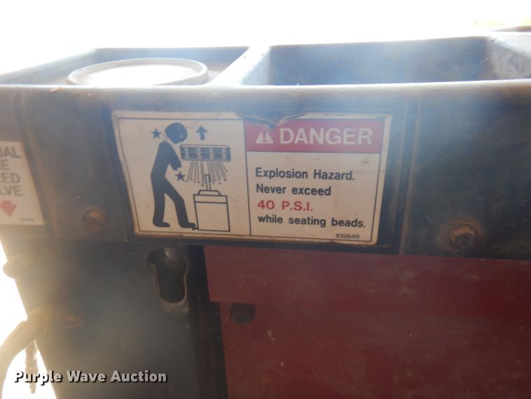 image for item JZ9884 Coats 4050A  center post tire machine