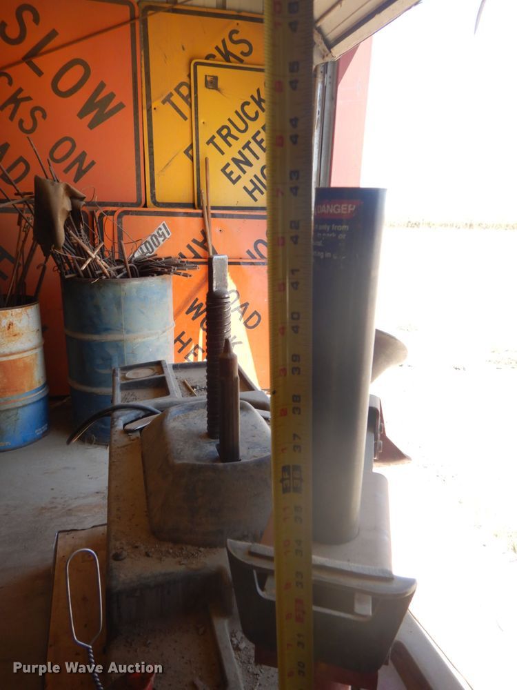 image for item JZ9884 Coats 4050A  center post tire machine