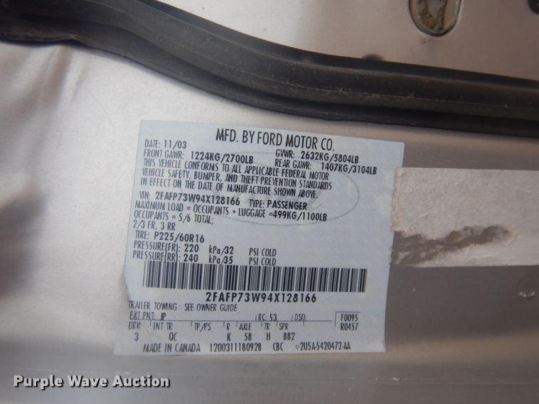 image for item JZ9893 2004 Ford Crown Victoria