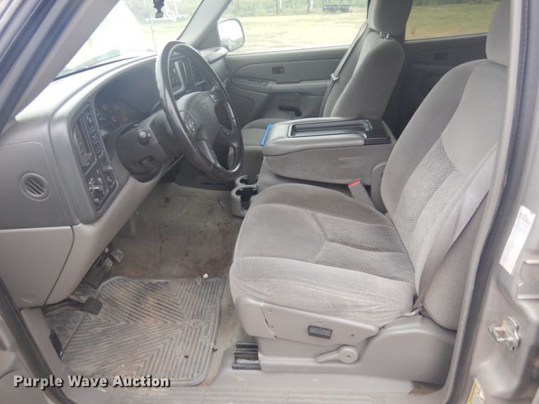 image for item JZ9894 2006 Chevrolet Suburban  SUV