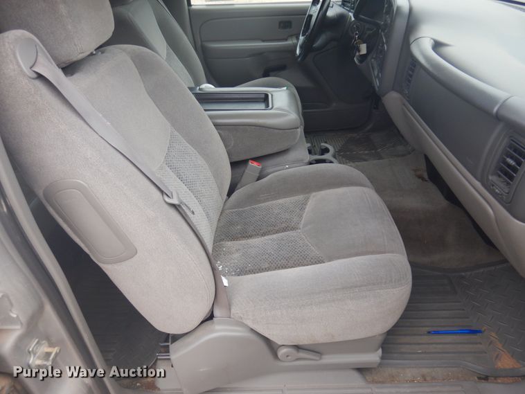 image for item JZ9894 2006 Chevrolet Suburban  SUV