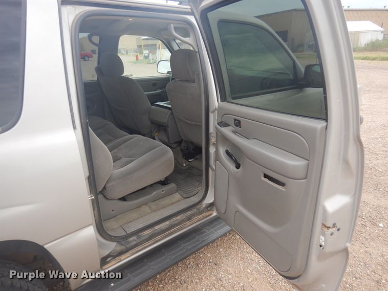 image for item JZ9894 2006 Chevrolet Suburban  SUV