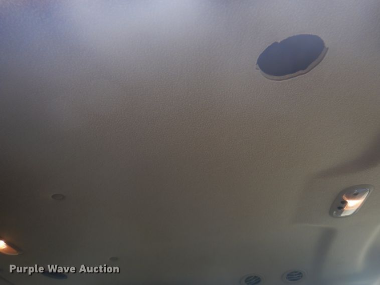 image for item JZ9894 2006 Chevrolet Suburban  SUV