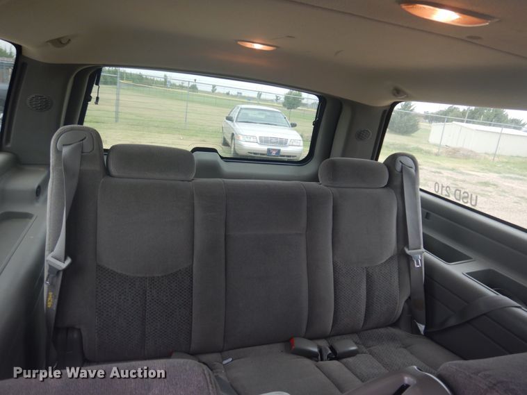 image for item JZ9894 2006 Chevrolet Suburban  SUV