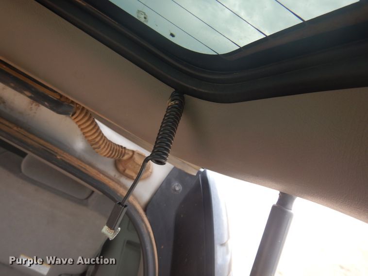 image for item JZ9894 2006 Chevrolet Suburban  SUV