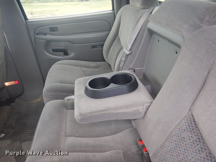 image for item JZ9894 2006 Chevrolet Suburban  SUV