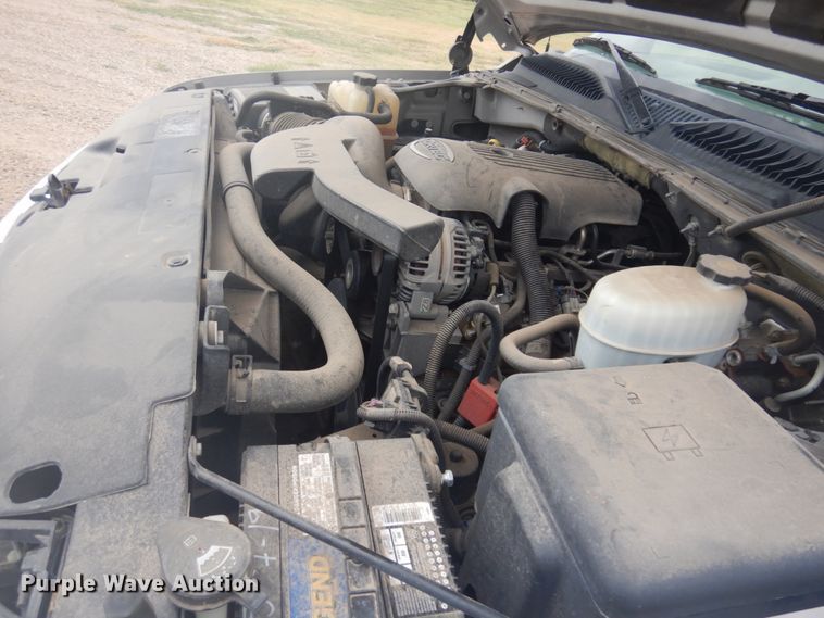 image for item JZ9894 2006 Chevrolet Suburban  SUV