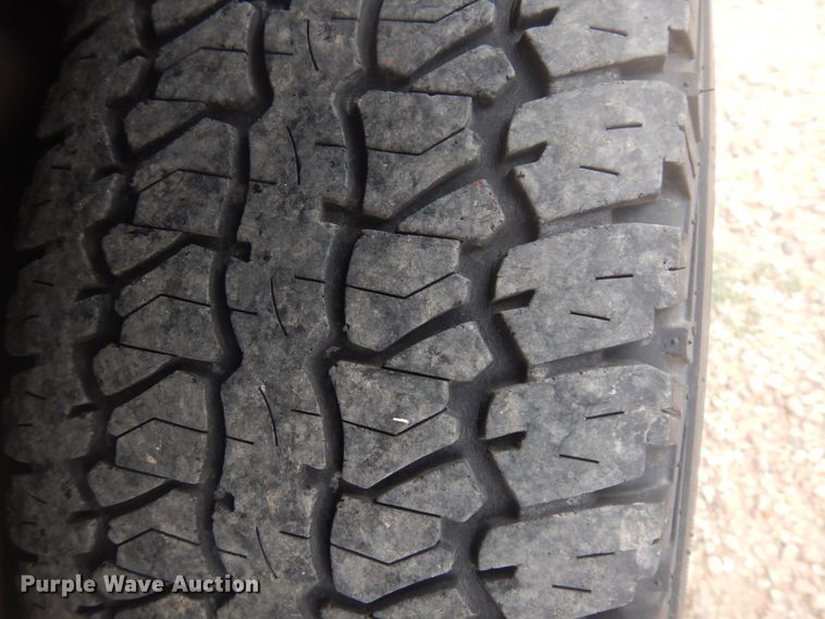 image for item JZ9894 2006 Chevrolet Suburban  SUV