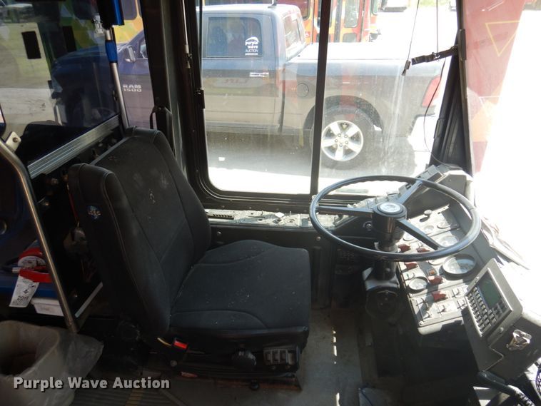 image for item JZ9905 1997 Gillig C21A096N4  transit bus