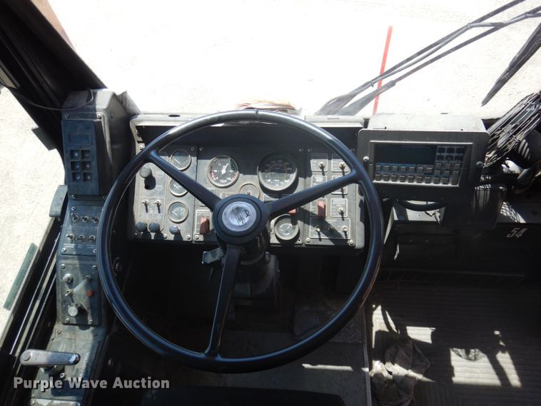 image for item JZ9905 1997 Gillig C21A096N4  transit bus