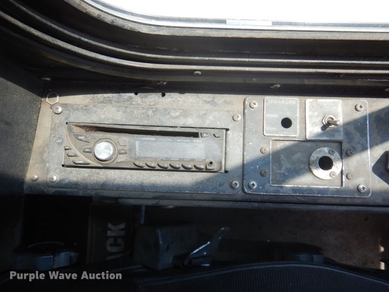 image for item JZ9905 1997 Gillig C21A096N4  transit bus