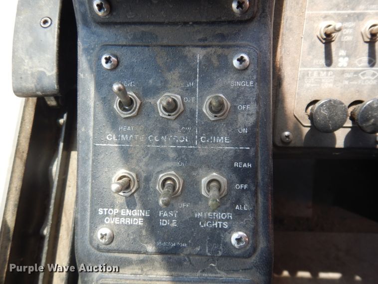 image for item JZ9905 1997 Gillig C21A096N4  transit bus