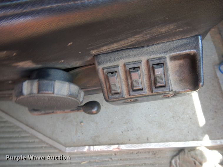 image for item JZ9905 1997 Gillig C21A096N4  transit bus