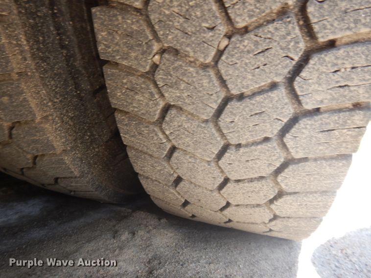 image for item JZ9905 1997 Gillig C21A096N4  transit bus