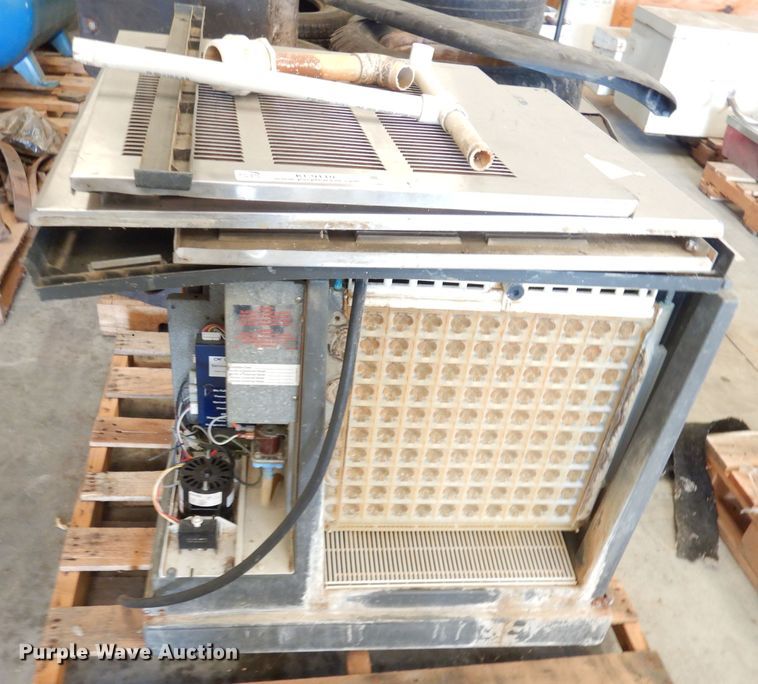 Scotsman CM3 ice machine in Junction City, KS Item KC9110 sold