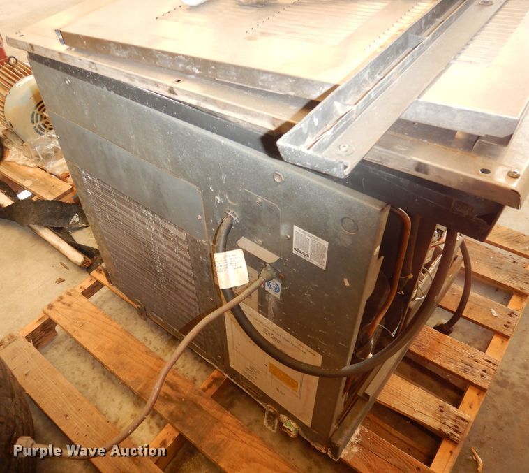 Scotsman CM3 ice machine in Junction City, KS Item KC9110 sold