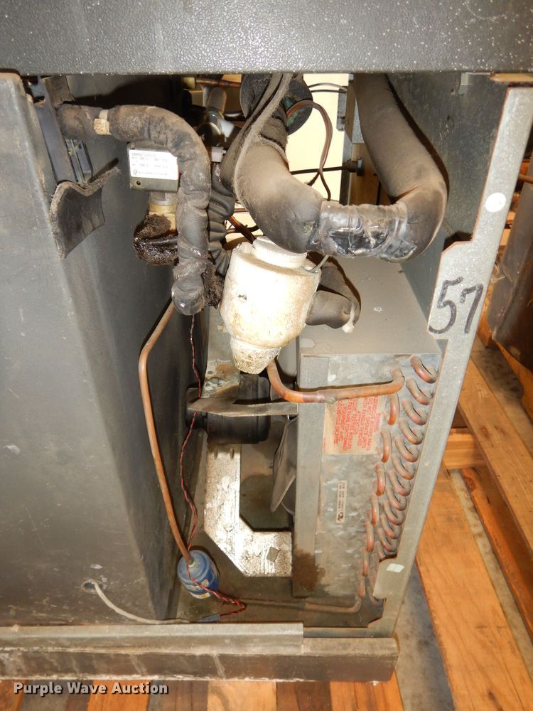 Scotsman CM3 ice machine in Junction City, KS Item KC9110 sold