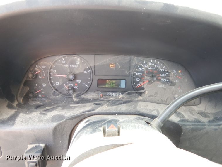 image for item KC9135 2005 Ford F450 Super Duty XL  utility / service truck